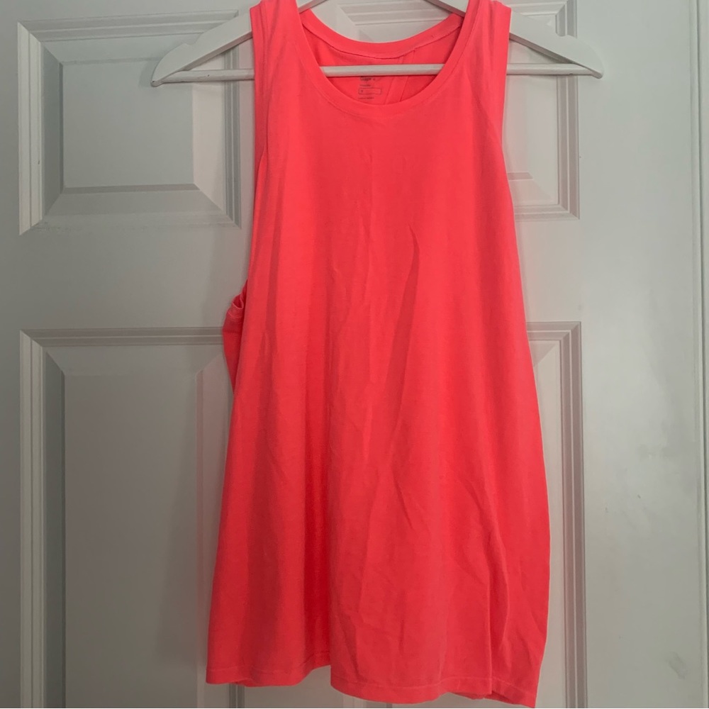 Pink workout tank